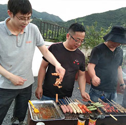 Inexhaustible delicious, endless enjoyment of baking---Barbecue activity